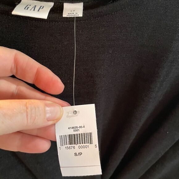 Gap black jersey dress NWT - Size S short sleeve, cross over waistdetail - Picture 3 of 5